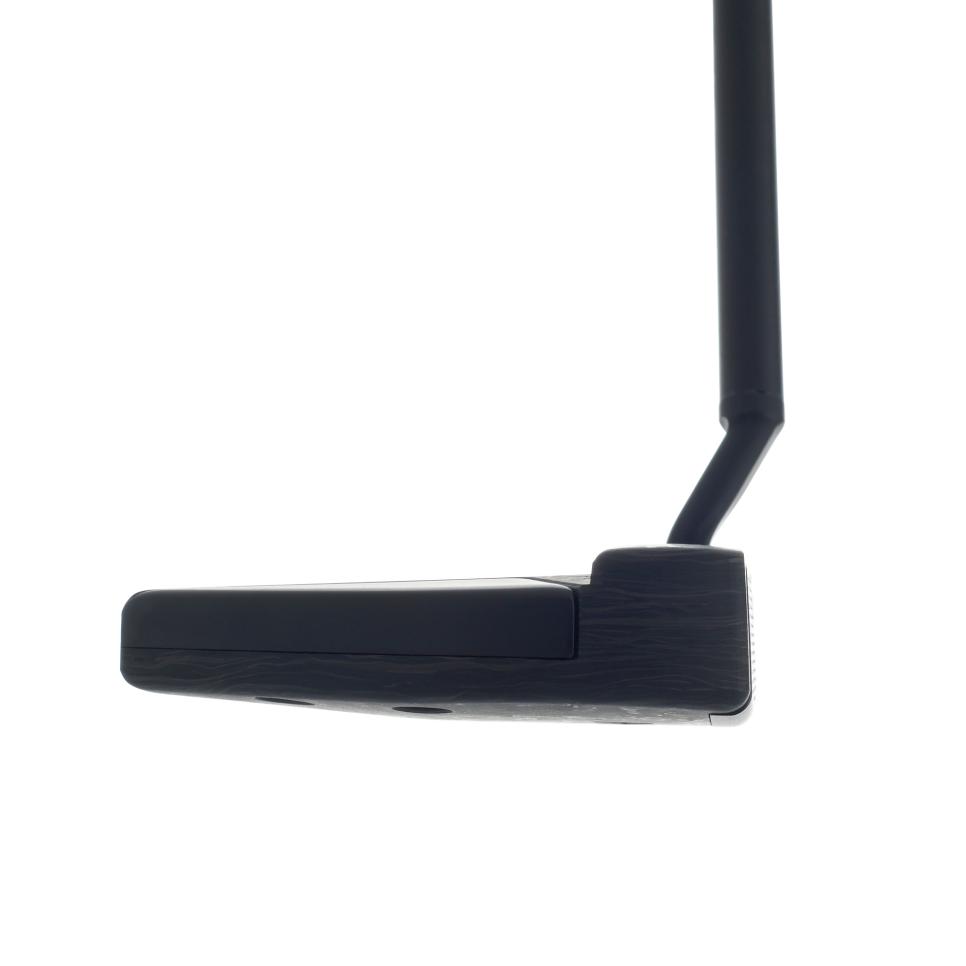 /content/dam/images/golfdigest/fullset/hotlist-2024/mallet-putters/LA Golf LA Golf Putter Malibu X_MP_TOE.jpg